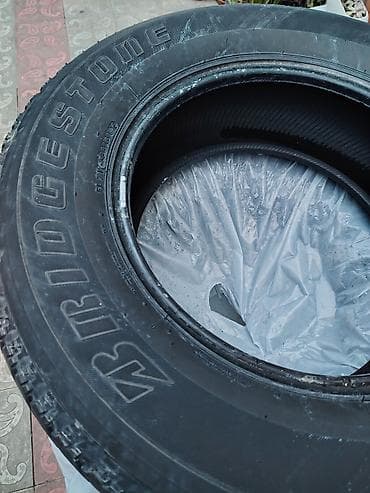 disk teker lider: Şin Bridgestone 265 / 65 / R 17 — 4