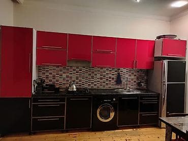 Mətbəx mebeli 4.40 ölçülü,üzərində qaz və moyka olmaqla 500₼