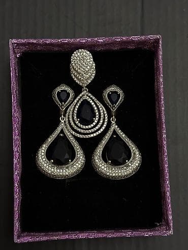 gumus klon: Zərgərlik dəsti – sirğa klonla birlikde gümüş 925 eyyar - Rəng: qara — 1