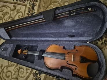 1/2 skripka dəsti röyaldan alınıb 2-3 ay işlənib Təsvir: - Tam