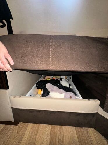 i̇şlənmiş divanlar: Künc divan, İşlənmiş, Açılan, Bazalı, Çatdırılma yoxdur — 3