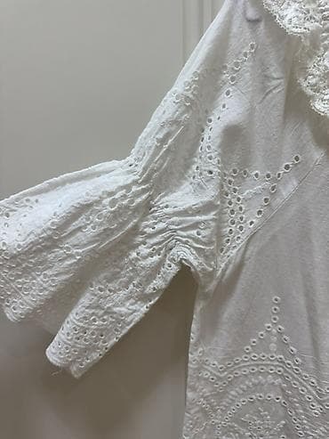 stringer alt geyimi: Ağ rəngli pambıq bluz, XS,S-M ölçüyə uyğundur - Model: açıq, enli — 2