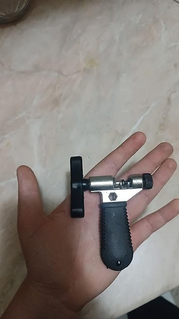 aglay das: Velosiped zənciri üçün pin çıxaran alət (chain breaker) - Zəncirin — 1