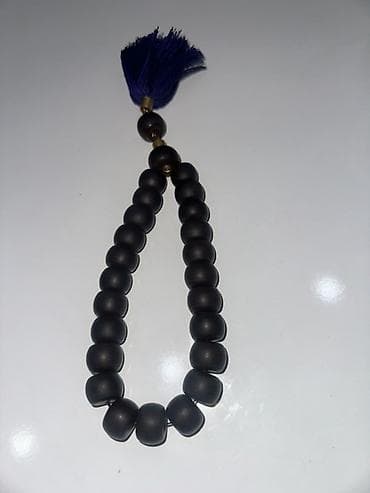 Ювелирные изделия: Əl işi Təsbeh – ağac muncuqlu, saçaqlı model - Material: tünd rəngli — 1