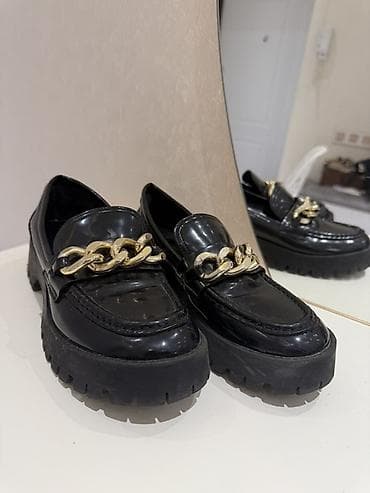 Мокасины и лоферы: Guess, Размер: 37, цвет - Черный, Б/у — 1