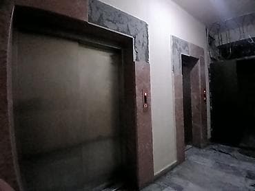 Bağ evləri: Geniş və zövqlə dizayn olunmuş mənzil interyeri. - Böyük qonaq otağı — 9