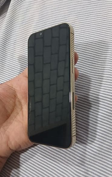 IPhone 13 Pro, 128 GB, Matte Gold, Barmaq izi, Simsiz şarj, Face ID — 2