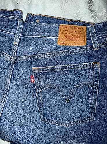 шорты: Шорты 38 размер М -25 ман оригинал Levi’s Top размер L - 10 ман — 5