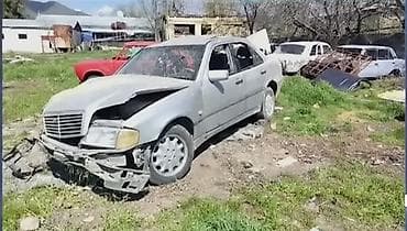 mersedes ehtiyyat: Mercedes-Benz Çeşka C-Class W202 sedan – ehtiyat hissələri üçün — 2