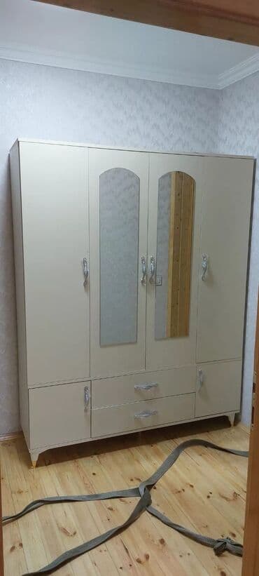 laminat qiyməti: Yeni, Açılan, 4 qapılı Düz dolab, Dolab-asılqan, Azərbaycan — 22