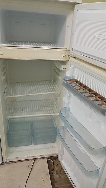 2 qapılı Soyuducu Satılır, rəng - Ağ, Təkərli — 2