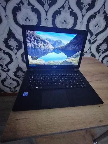 Комплектующие для ПК и ноутбуков: Acer noutbuk Texniki xüsusiyyətlər: - Model xətti: Acer (15.6" sinfi) — 3