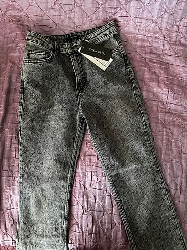 Trendyolmilla jeans. yenidir, etiketi ustundedir. xs olcudedir. 15 azn lalafo.az -da Trendyolmilla jeans. yenidir, etiketi ustundedir. xs olcudedir. 15 azn