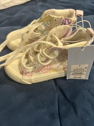 Üst geyimləri: Krossovkalar, Ölçü: 21, Qız üçün — 1