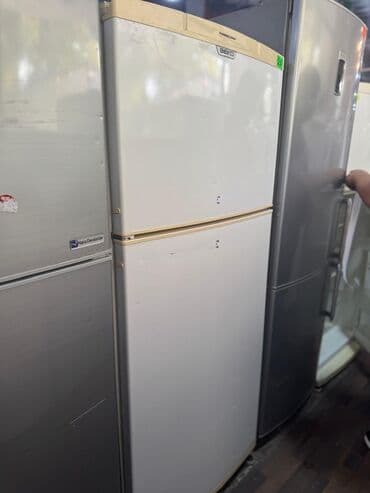 Кухонные вытяжки: Б/у 2 двери Beko Холодильник Продажа, цвет - Белый — 1