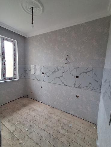 berdede ev alqi satqisi: Satılır: həyət evi Ümumi təsvir: - Bir mərtəbəli həyət evi, girişdə — 3