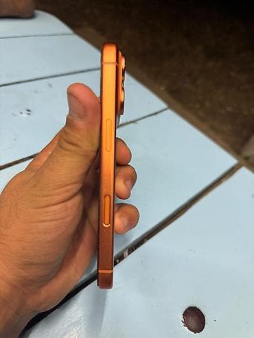 irşad 17 pro max: IPhone 17 Pro, 256 GB, Narıncı, Simsiz şarj — 2