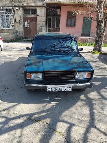 Model: LADA (VAZ) 2107 sedan Rəng: tünd yaşıl/mavi ton Kuzov: 4 qapı