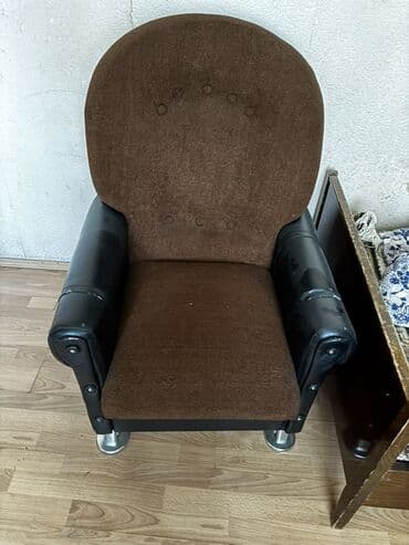 бу кровати: Məişət və mebel dəsti - Beş qapılı paltar şkafı: parlaq qəhvəyi (ağac — 2