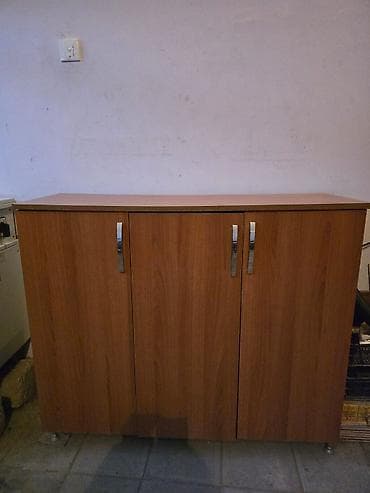 Mebel dolabı – 3 qapılı, ayaqqabı rəfi. səliqəli işlənib. möhkəm