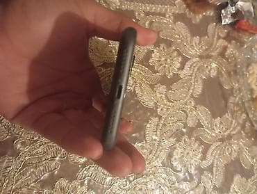 assassin s creed: IPhone 11, 64 GB, Qara, Face ID — 4