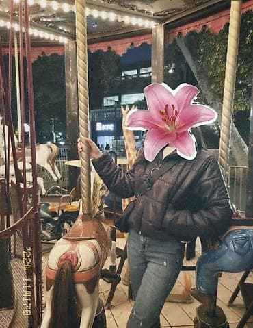 deniz geyimi: Qadınlar üçün qısa şişmə qış gödəkçəsi - Rəng: qara - Forması: qısa — 2