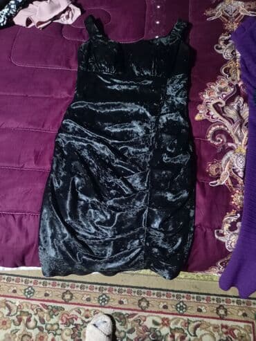 вечерние платья на новый год: Вечернее платье, Мини, S — 1