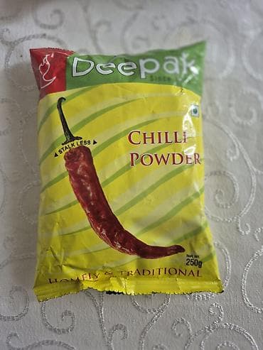 Ləpələr: Hindistandan Gətirilme Ədviyyatlar!Paprika- Deepak Chilli Powder –250 — 1