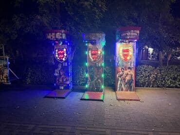 бу морозильная камера купить: Üç boks avtomatı. Hər bir avtomat boksçuların şəkilləri və xalları — 2