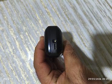 usliter kalonka: TWS simsiz qulaqlıq – şarj qutulu model Xüsusiyyətlər: - Qulaqdaxili — 5