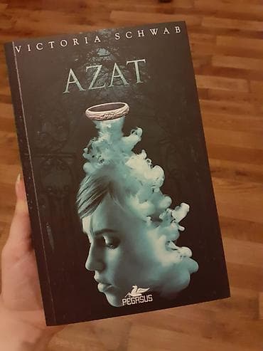 bas gitara: Kitabda üç bir cızıq yoxdur, yeni kimidir. Kitab: “Azat” – Victoria — 1