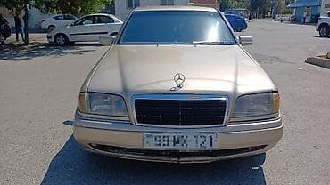 audi a6 c5: Mercedes-Benz C-Class: 2.2 l | 1994 il Sedan — 2