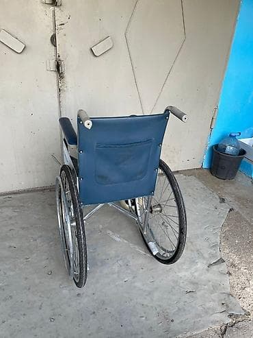 Məhsul: Manual əlil arabası Təsvir: - Konstruksiya: Xrom metal — 4