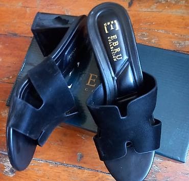 kepenek sepler: Qadın üçün qızılı rəngli şlapa/sandal - Model: Fashion yazılı, açıq — 4