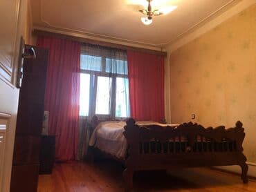 sumqayit 13 mkr: Bakı, Qaraçuxur qəs., 5 otaqlı, Köhnə tikili, 110 kv. m — 2