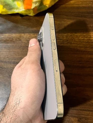 ayfon 3: IPhone 16 Pro, 128 GB, Gümüşü — 4
