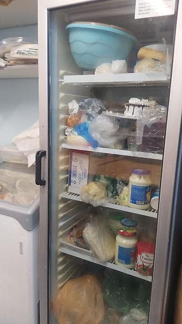 Hündürlüyü 1.97.sm en 60.sm. 320.azn. Bir aydı alınıb pula ehtiyac
