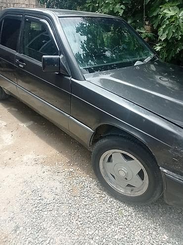 maşın satisi: Mercedes-Benz 190: 2 l | 1990 il Sedan — 4