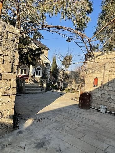 Həyət evləri və villaların satışı: Dəniz mənzərəli bağ evi 70000azn - İki mərtəbəli daş tikili, klassik — 3