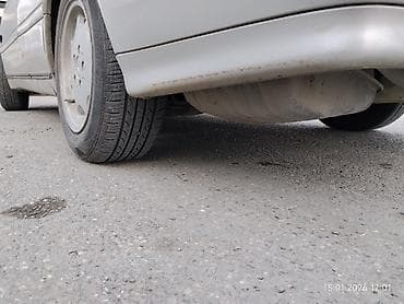 0pel astra 1.6: Mercedes-Benz C 180: 1.8 l | 1995 il Sedan — 6