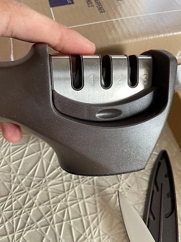 Faberlic Tutacaqlı bıçaq itiləyən : 3 mərhələli. Tiyənin hazırlanması