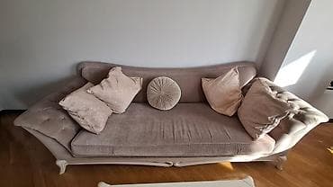 İşlənmiş, Masa və oturacaqlar — 3