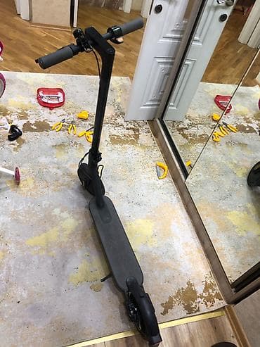 CD, DVD диски и кассеты: Xiaomi mi scooter,əla vəziyyətdə,az istifadə olunub,hər şeyi işləkdir — 5