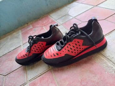 Qadın geyimləri: Ölçü: 36, rəng - Qara, Yeni — 1