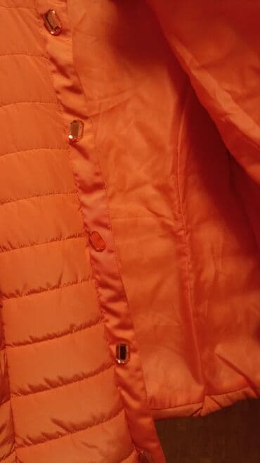 sarı rəngli kişi gödəkçəsi: Kurtka,proizvodstvo Germanii.novaya,ocen krasivaya i modnaya.razmer — 8