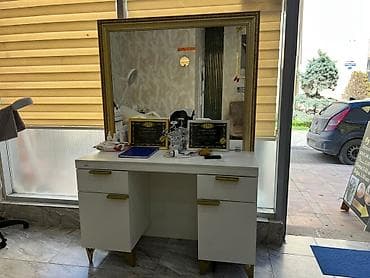 Makiyaj üçün masa