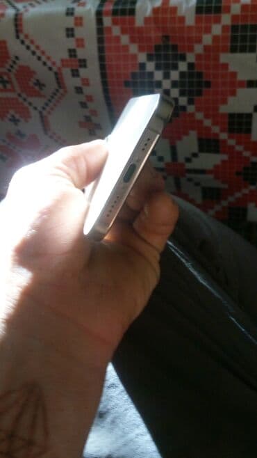 iphone 7 şirvan: IPhone 16 Pro, 512 GB, Barmaq izi — 2