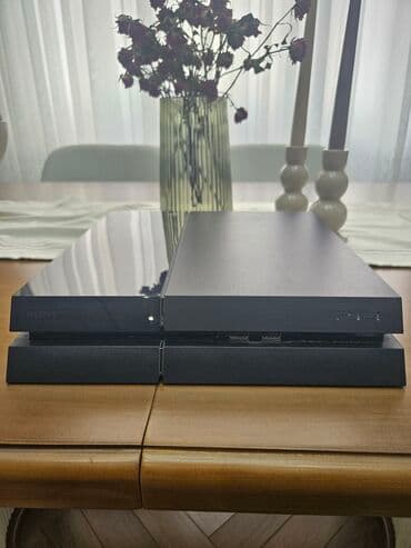 playstation 2 sony: Sony PlayStation 4 (PS4) – orijinal “fat” model + Fifa 24 Diski İlə — 4