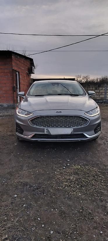 ford fusion 2014: Ford Fusion (sedan) – gümüşü rəng - Geniş ön barmaqlıqla dinamik — 1