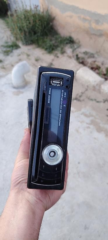 Maqnitol, AUX, Almaniya